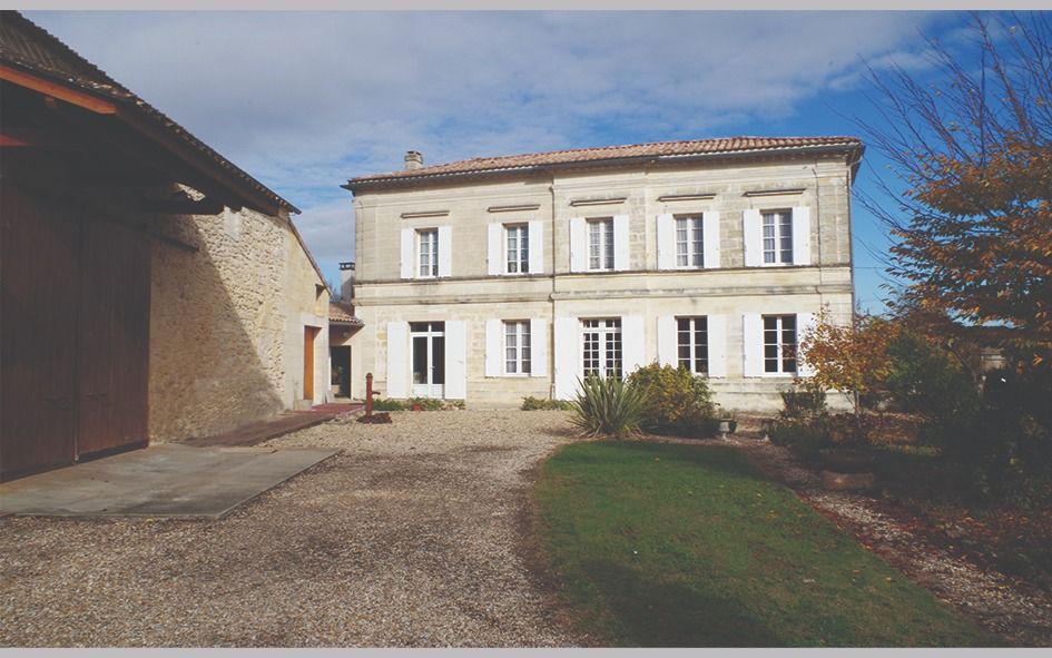 Château Yveline — photo 1
