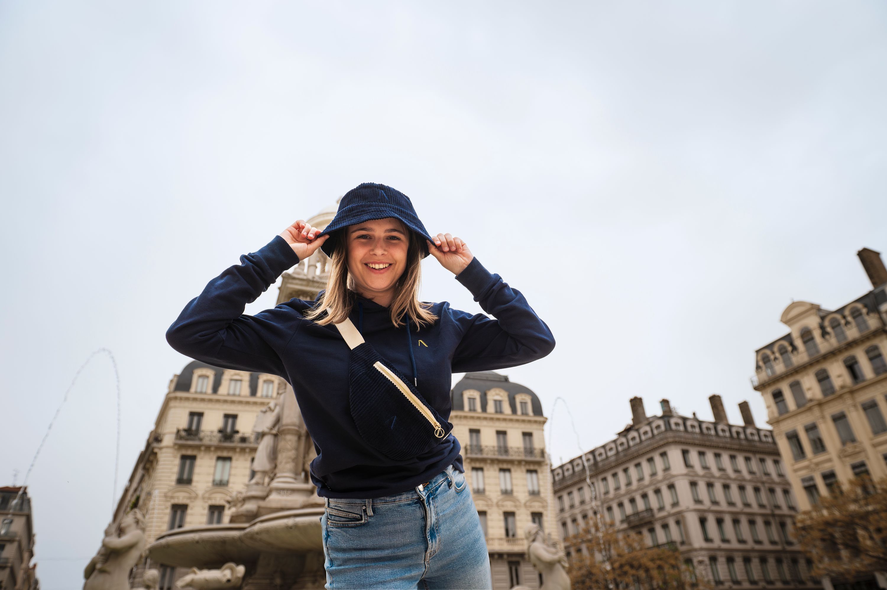 Panoplie bleu marine Bob Sacoche Sweat Auguste