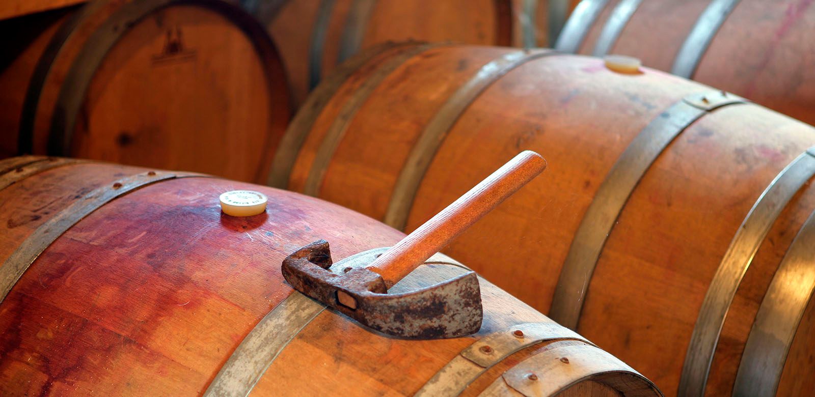 barriques-vin-saint-emilion-chateau-fleur-balestre