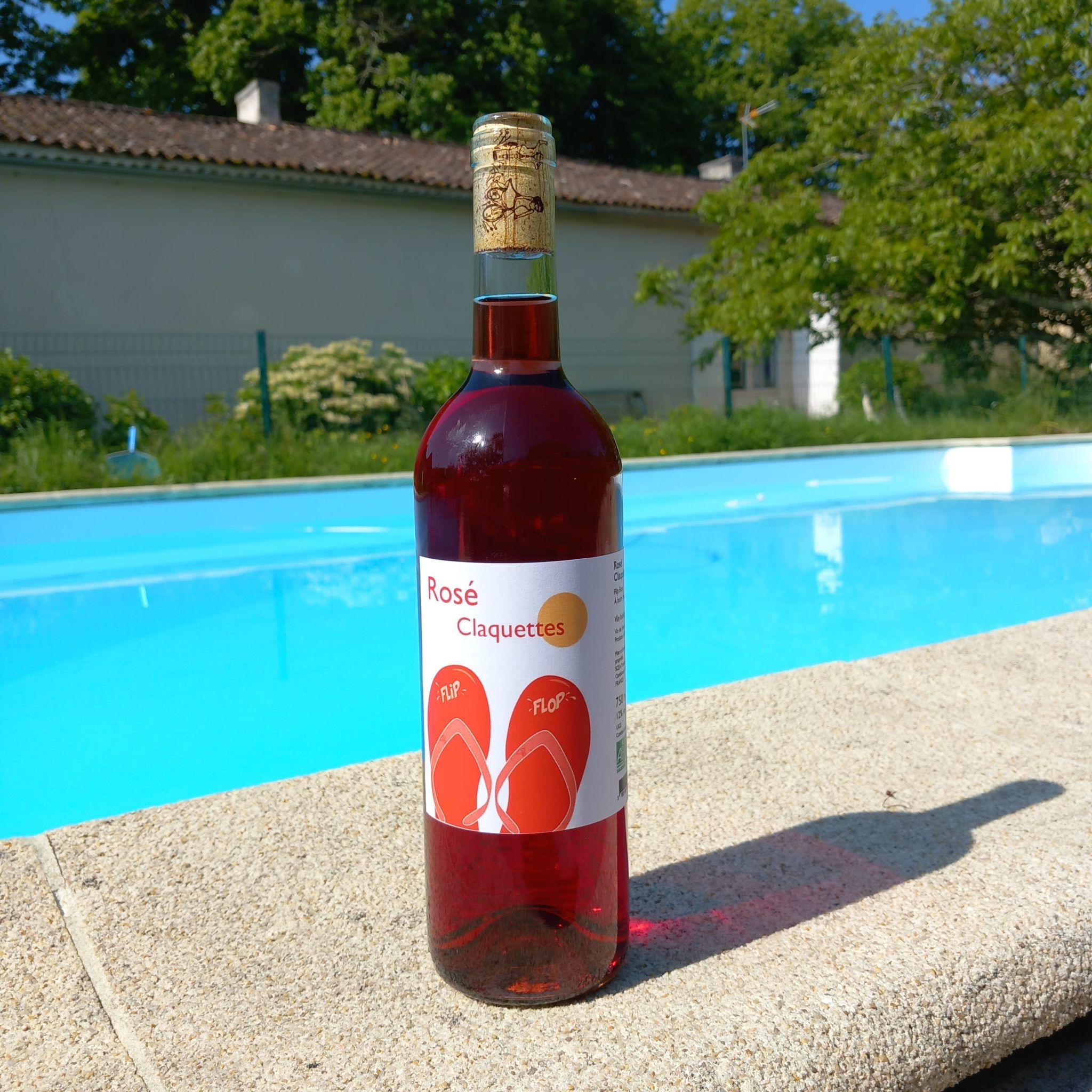 rosé clairet piscine claquettes flip flop