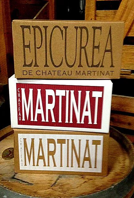 Fût de chêne dans le chai de Château Martinat