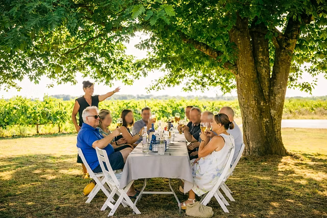 Événement convivial au Chateau SIPIAN, vignoble du Médoc