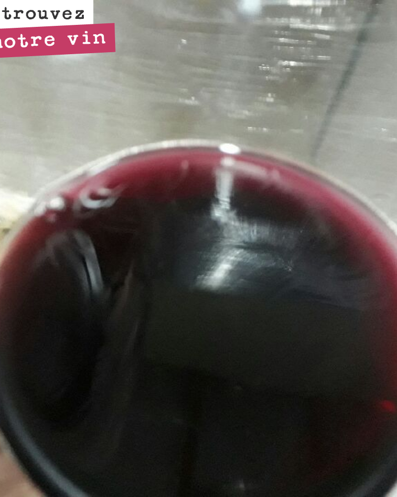 Re-tasting our 2017 red ‘Entre amis’ ahead of Friday’s bottling.
It is tasting lovely, with a beautiful colour and nicely open on the fruit.