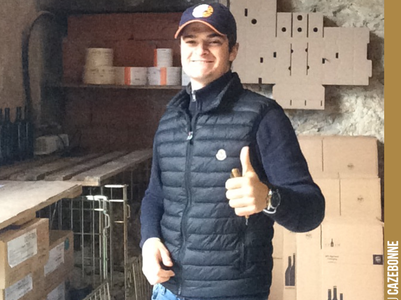 Valentin has cleaned the winery from top to bottom. He is now ready to prepare your orders as promptly as possible.
Valentin, you rock!