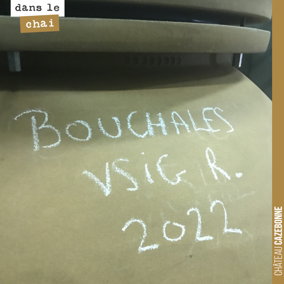 Yesterday, we re-tasted all our batches of forgotten grape varieties to monitor their ageing. We are very enthusiastic about this vintage, in both white and red.
The Bouchalès pictured will be used...
