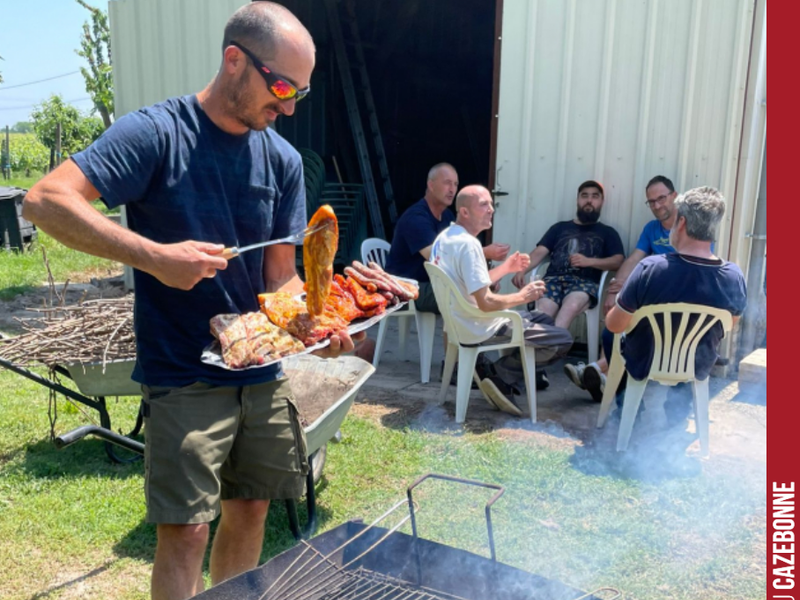 Barbecue with the whole team at lunchtime today. In the morning, a meeting with our oenologist Nicolas Jamin to prepare for the 2023 harvest and look at what we can improve. Invaluable feedback from everyone who ...