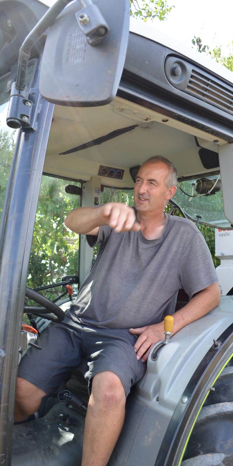 Bruno, tractoriste